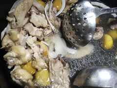 板栗椰子鸡-探窝·竹笙椰子鸡(杨箕店)