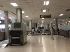 -班达拉奈克国际机场