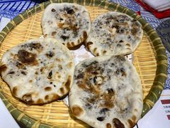 梅菜干烧饼-江南韵·无锡太湖文化体验餐厅(凤凰天街店)