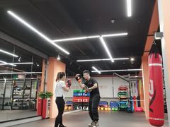 -佳禾健身(三元里店)