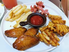 -丽莎沙拉轻食餐厅(国贸店)