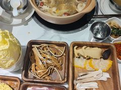-菌小白火锅(时尚天河店)