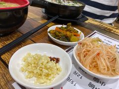 小菜-正宗李家土鸡米线店
