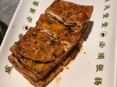 -威记烧嘢·南宁烧烤·超级生牛(绿地店)