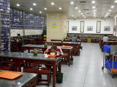 大堂-牛一嘴·兰州牛肉面·大盘鸡(财富中心店)