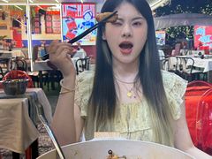 -刘姐啤酒鱼民族演艺餐厅(西街总店)