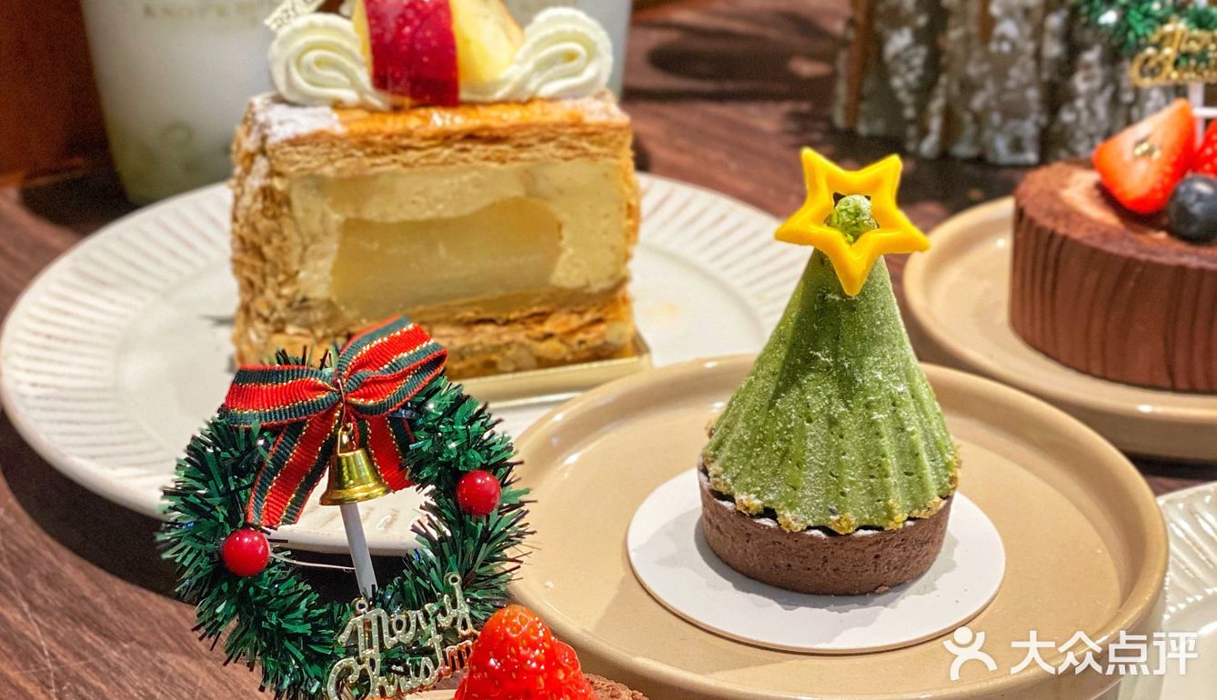 太顶了家人们‼️仅售2⃣️0⃣️天圣诞限定甜品宴