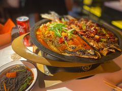 -鸣记脆皮烤鱼·海鲜烤鱼(三八广场店)
