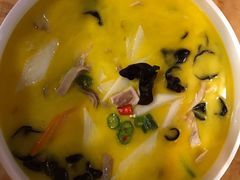 -天外天美食广场(哈尔滨路店)