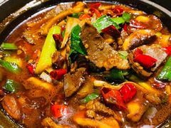 热气腾腾的牛杂锅-刀板香·安徽菜(望江东路店)
