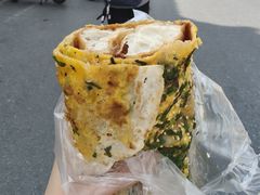 -正宗杂粮煎饼香软鸡蛋饼