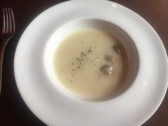 奶油蛤蜊浓汤-卡本妮法餐厅·北京和平宾馆