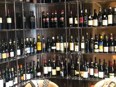 -wineapp葡萄酒餐吧(外滩金融中心店)