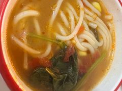 -毛辣果·贵州红酸汤牛肉火锅(西单店)