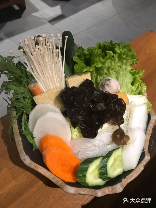 呷哺呷哺(大红门银泰店)经典蔬菜拼盘图片 - 第1张