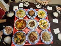 -蓝田九大碗民俗食府(蓝田店)