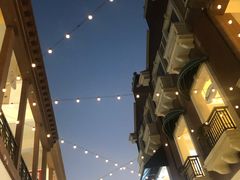 -王府井奥莱临潼小镇(临潼店)