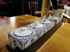 -鑫花溪牛肉米粉(人民广场店)