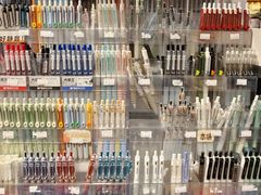 -新华书店(保利水城店)