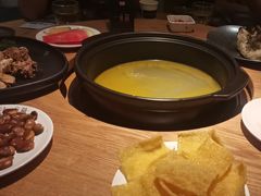 -一朵菌·野生菌探索家火锅(南亚店)