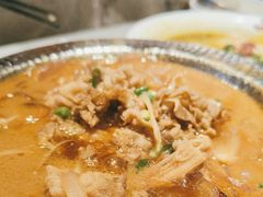 -渝是乎川渝小炒(新世界百货望京店)