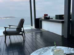 -瑰丽酒店·海吧·天际下午茶·现场DJ·天台酒吧