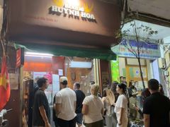 -Bánh Mì Huynh Hoa