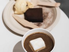 Little&nbsp;Forest-HUGS coffee(东区店)