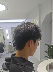 -H·Y HAIR SALON烫发·染发·造型