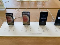 -Apple零售店(华贸购物中心店)
