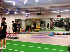器械区-CXFIT 陈徐健身工作室(凯旋店)