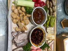 -雍沪里·沪湘融合菜( 康桥店)