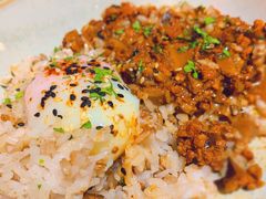 双蛋卤肉小麦饭-HELLO 27 意面·沙拉·帕尼尼