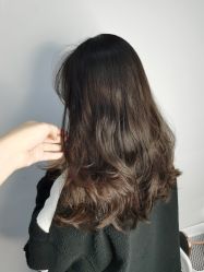 -茶发Salon·烫发染发理发