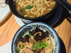 -小放牛炒菜馆(军校店)