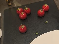 -海派悦庭·海胆烧麦·新融合菜(凯德广场店)