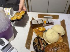 -Caidie Bakery采蝶轩(百越店)