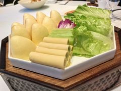 -品海楼·大连海胆锅贴馆(东港店)