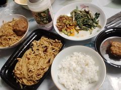 -品鲜村农家菜·阳澄湖大闸蟹(总店)