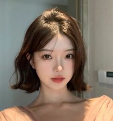 -BULB STUDIO 巴柏明星发型工作室