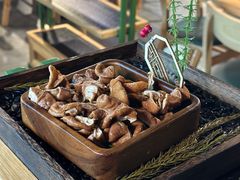 -鹿鸣山草本茶香火锅(园西路店)