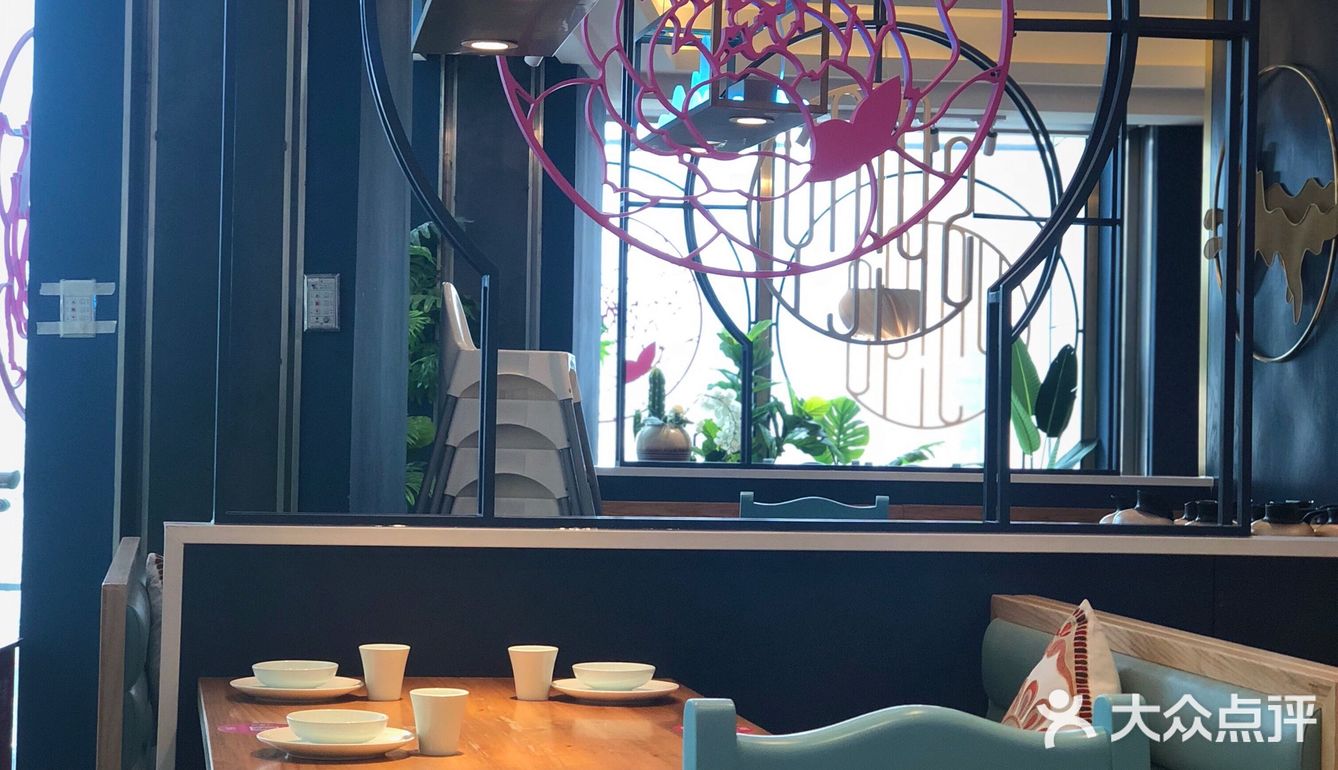 个人特别喜欢这个藕，脆脆的，带点辣，特别下饭