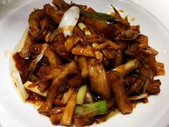 葱烧蹄筋-闫府私房菜·百年鲁菜(恒隆店)