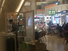 大堂-奈雪的茶(市百一店)