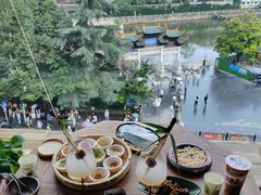 -包整·丝娃娃(一览甲秀楼风景店)