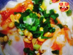 -野山舂·贵州现舂酸汤火锅(鸿通城店)