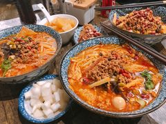 -粉家柳州螺蛳粉(杨宅路店)