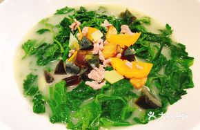 Braised Pork with Mulberry Leaves