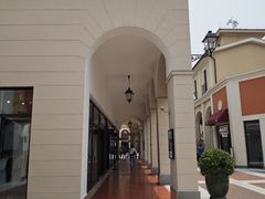 -佛罗伦萨小镇广佛名品奥特莱斯(疏港路店)