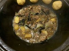 东北黑猪排骨-果松铁锅炖·柴火地锅鸡鱼
